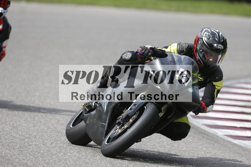 /Archiv-2025/53 16.09.2025 Track Day Domi Aegerter ADR/Gruppe gruen/121